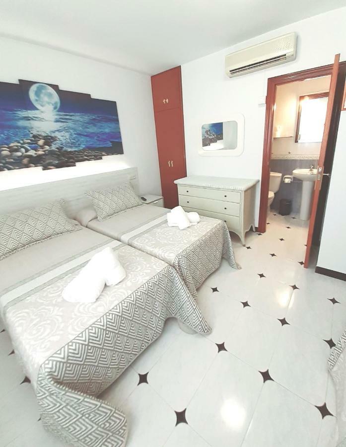 Hostal Kokkola Fuengirola Exterior photo